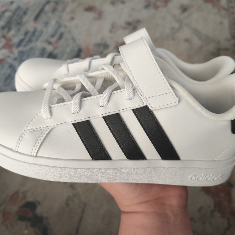Adidas Kids White Sneakers with Black Stripes